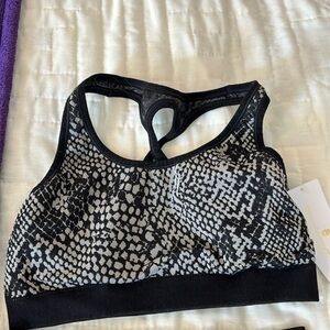 Spiritual Gangster Women’s Gray and Black Sports Bra And Leggings Size M/L NWT